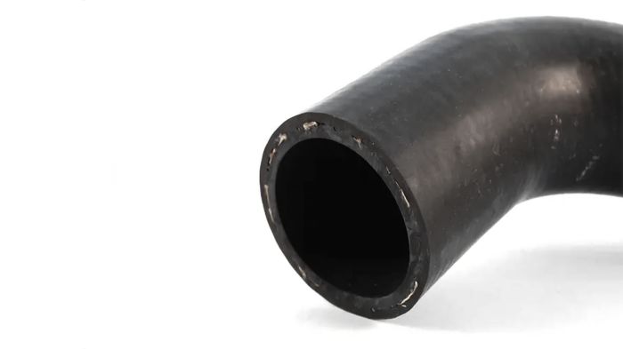 Шланг (патрубок) радиатора ВЕРХНИЙ DOHC RS 2.4 литра EDZ