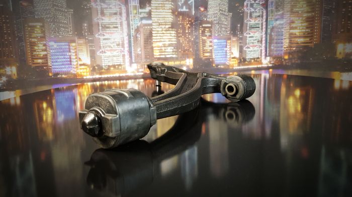 Рычаг для двигателя 2,4 литра (NS) 