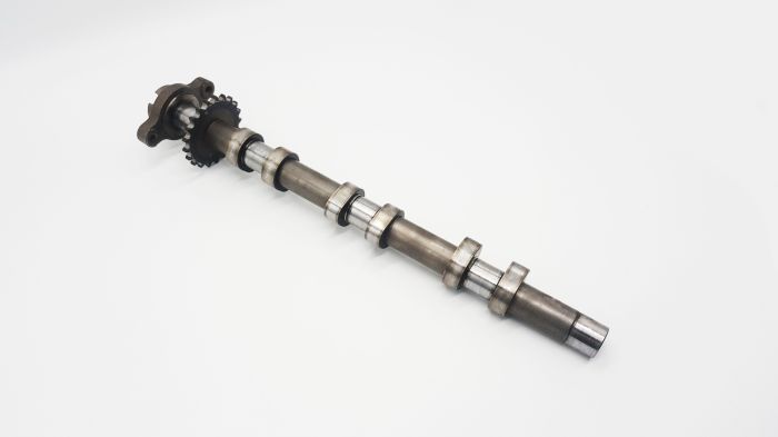 Вал распредвальный ВПУСКНОЙ ПРАВЫЙ 2,7л. EER 